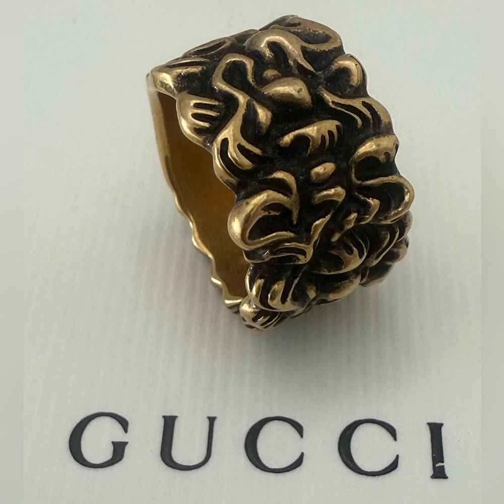 GUCCI Lion Hair Rhinestone Gold Tone Ring - Picture 3 of 9